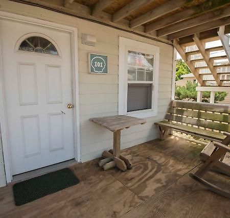 Avon Cottages Extérieur photo